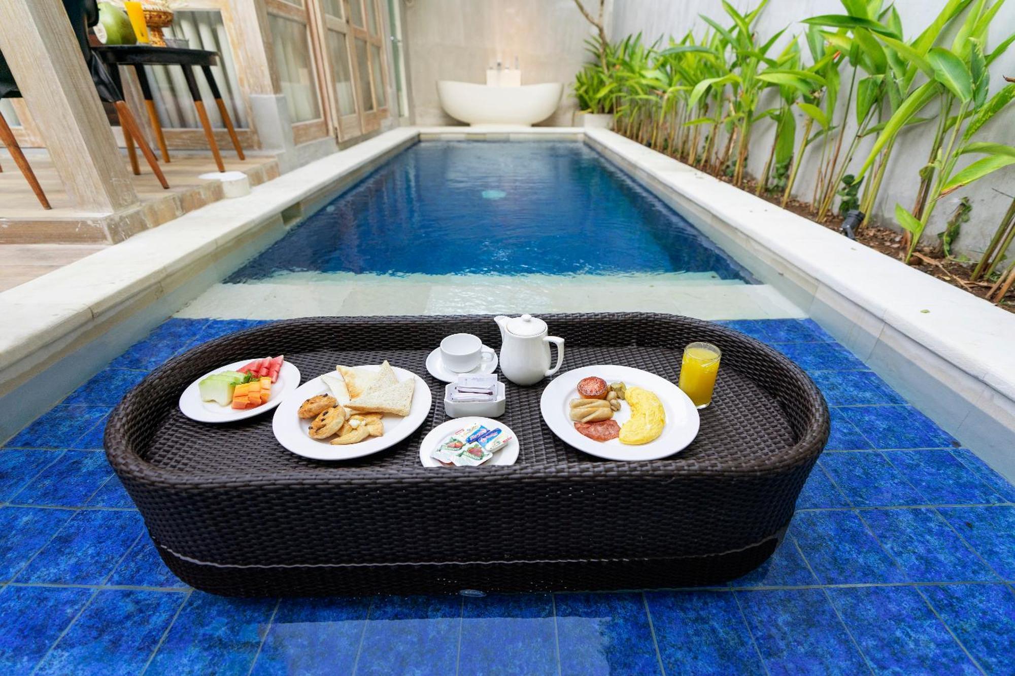18 Loft At Kuta Resor 4*